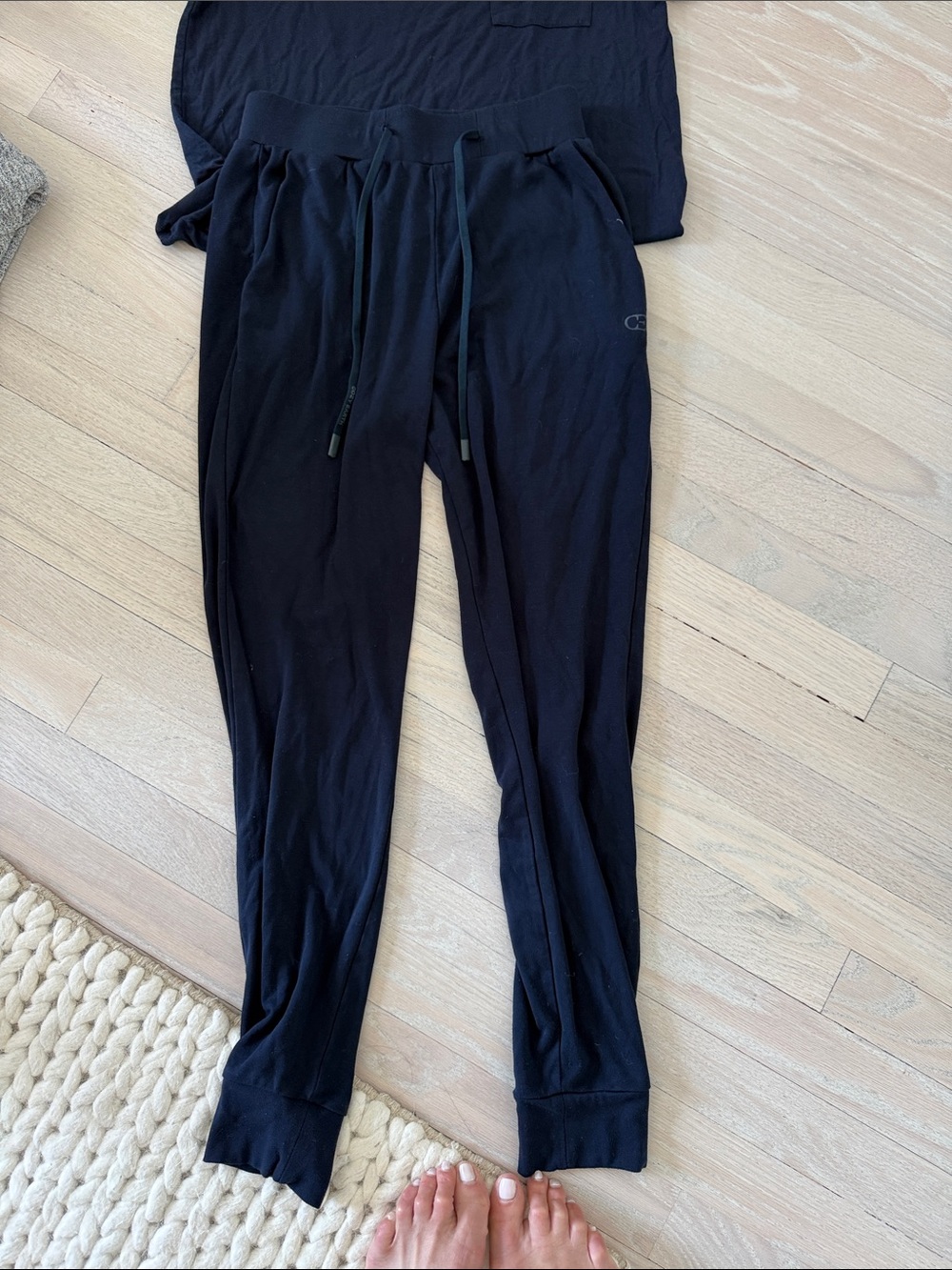 Casual Black Drawstring Joggers - Comfortable Everyday Wear - Picture 3 of 5